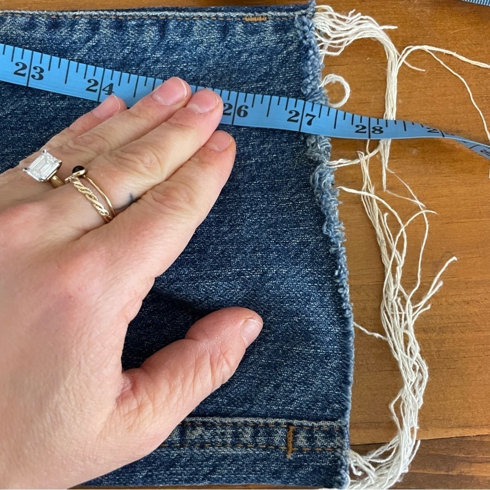 Good American Good Curve High Waist Raw Hem Straight Leg Jeans Womens 4/27 - Picture 8 of 10